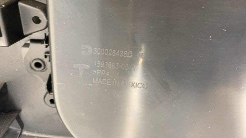 1593863-00-A ⭕ 21-23 Model 3 Front Passenger Side Interior Door Panel Trim Card Cover Right