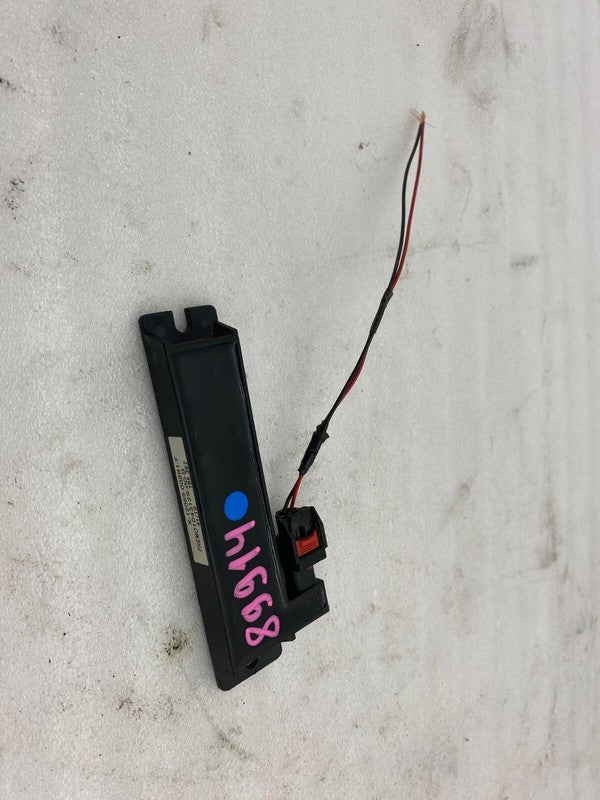 1043129 00 B ⭕ 2016-2020 Tesla Model X Rear Bumper Keyless Passive Entry Antenna 1043129-00-B