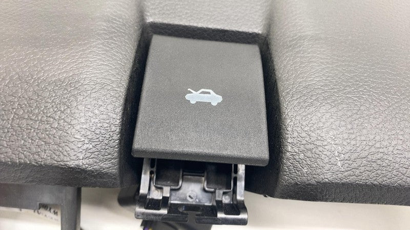 6NP78TX7AB 2019-2023 Ram 2500 Dash Instrumental Panel Lower Knee Bolster Cover 6NP78TX7AB