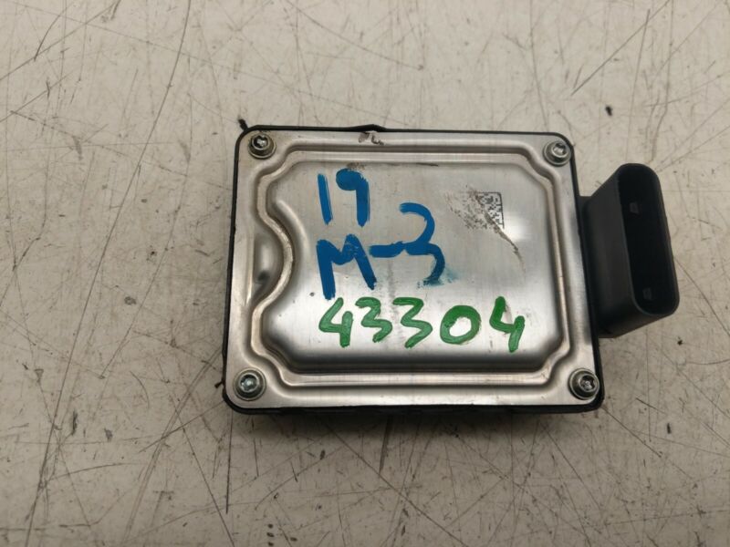 1108647 00 D 2016-2020 Tesla Model S X 3 Seven Pin Perpendicular Radar Sensor 7-Pin Assembly
