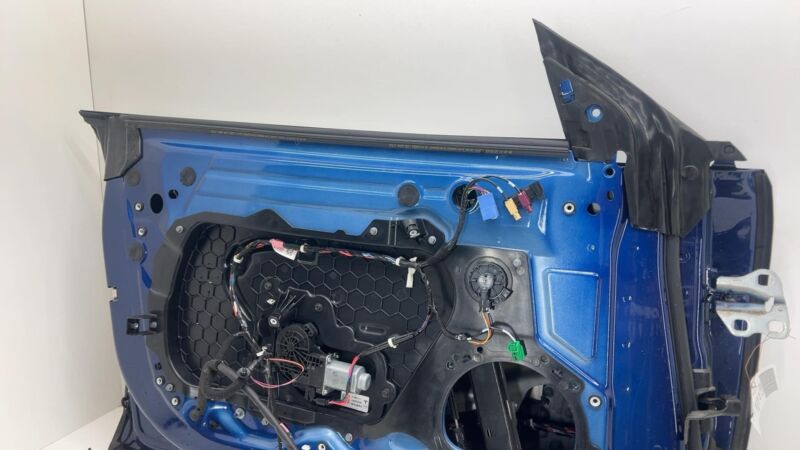 1081421-E0-C ⭕17-20 Model 3 Front Driver Side Door Shell Panel Left LH Blue PPSB 1081421-E0-C