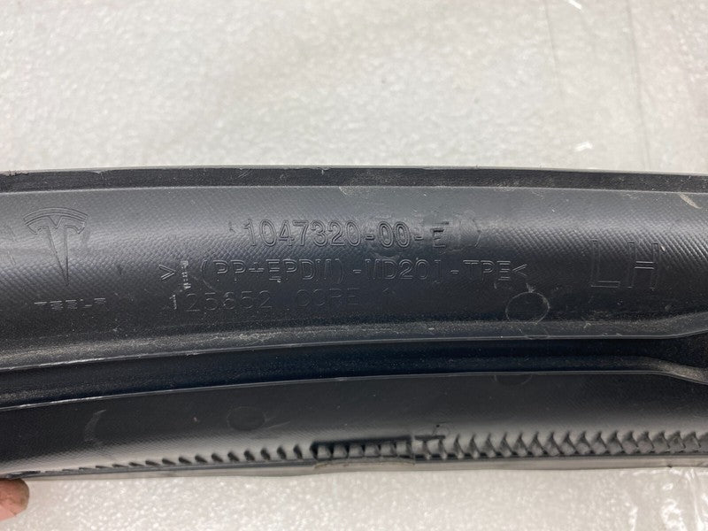 104732000E ⭕2016-2020 Model X Rear Driver Side Trunk Liftgate Trough Trim Left 1047320-00-E