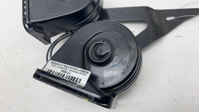 ⭕ 24-25 Chevrolet Silverado 1500 PAIR Hight & Low Pitch Sound Signal H