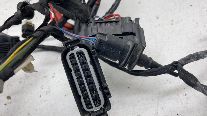 2018-2020 BMW 530e G30 Front Passenger Side Headlight LED Wiring Harness Right