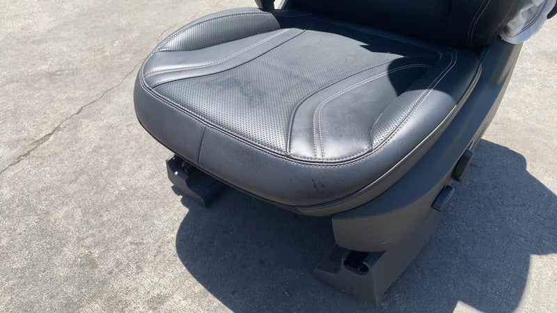 ⭕ 21-24 Ford Mustang Mach-E Front Driver Side 1st Row Seat Leather Bla