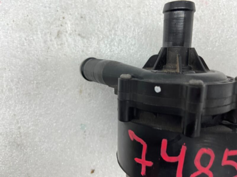 103534800G 2016-2020 Tesla Model S X Cooling System Auxiliary Water Coolant Pump FWD Assy