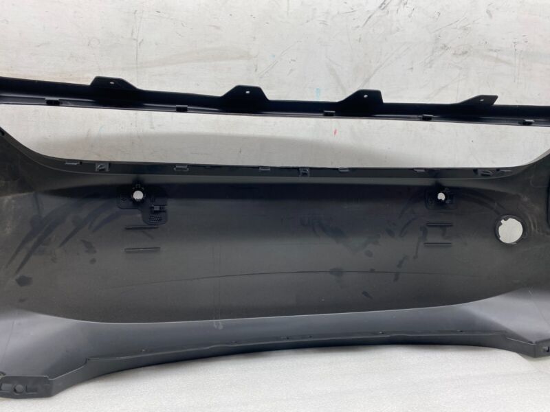 1493736 S0 A 2020 2021 2022 Tesla Model Y MY Front Bumper Cover w/ Park Sensor Hole Assy