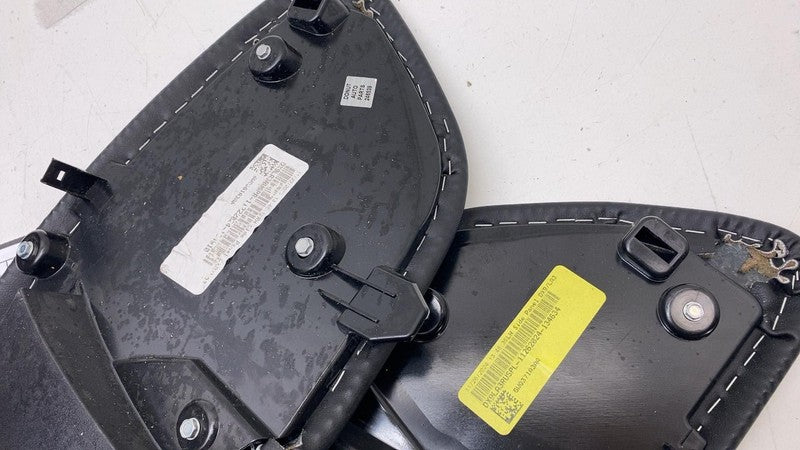 ⭕ 2025 Chrysler Pacifica Front Center Console + Cupholder w/ Side Pane