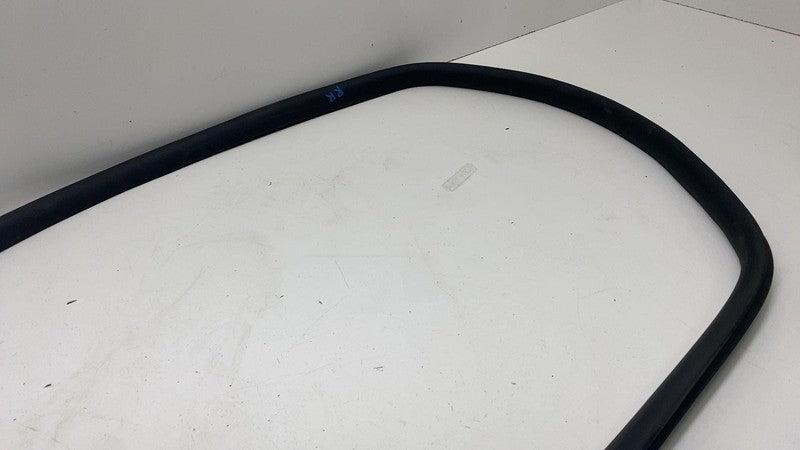 ⭕ 20-24 Model Y Rear Right Primary Body Weatherstrip Rubber Seal RH 14