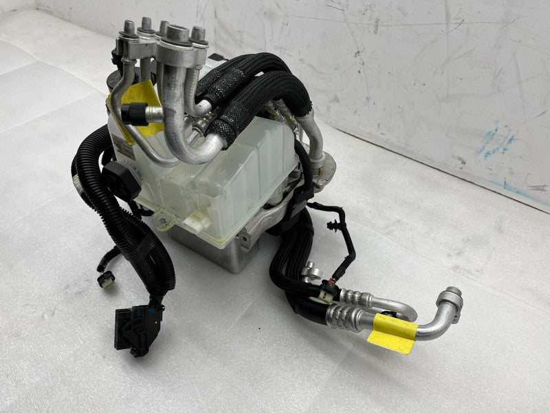 1506859 00 D ⭕2020-2023 Tesla Model Y Supermanifold Refrigerant Chiller LCC Coolant Reservoir