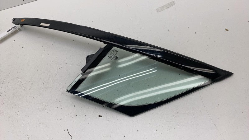 ⭕2014-2021 BMW i3 I01 Front Right Side Door Corner Vent Window Glass O