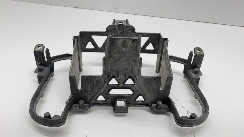 ⭕ 2011-2018 Porsche Cayenne Dashboard Center Console Head Unit Bracket