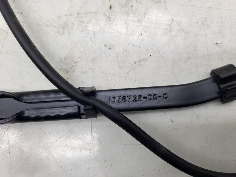 107672900C ⭕ 2017-2022 Tesla Model 3 Front Windshield Wiper Arm & Blade Right 1076729-00-C