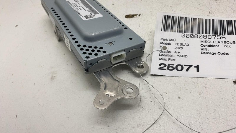 ⭕ 2017-2023 Tesla Model 3 Harman Becker Radio FM/HD Receiver Module 10