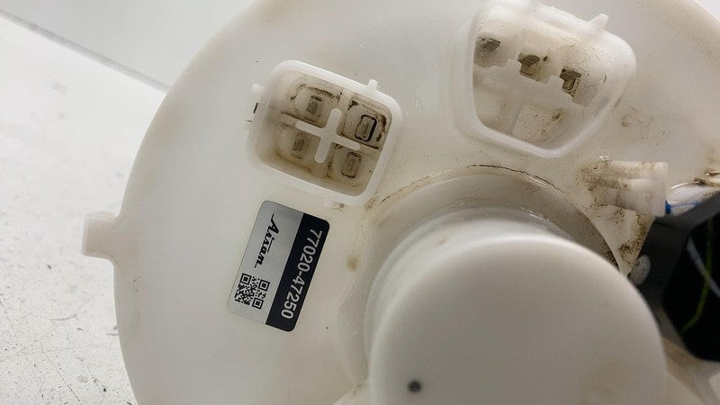 ⭕ 2023 2024 Toyota Prius Fuel Gas Tank Pump Sending Unit Assembly 7702