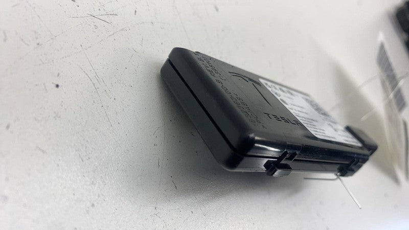 1780580-00-C ⭕ 24-25 Tesla Model 3 M3 Interior End Point Module Booster Assembly 1780580-00-C