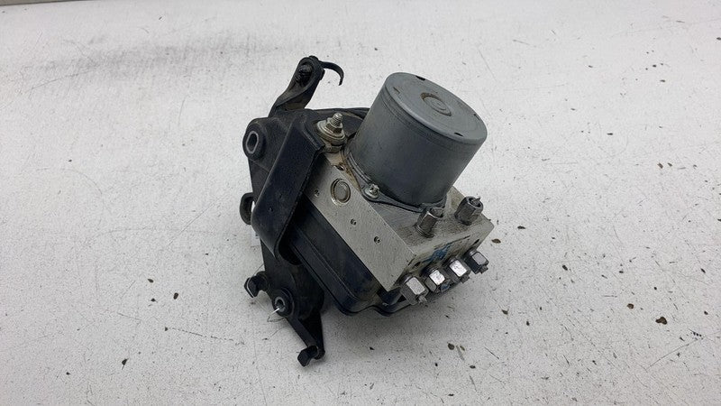 104474500B ⭕ 20-24 Tesla Model Y Anti-Lock Brake System ABS Pump Module Unit 1044745-00-B