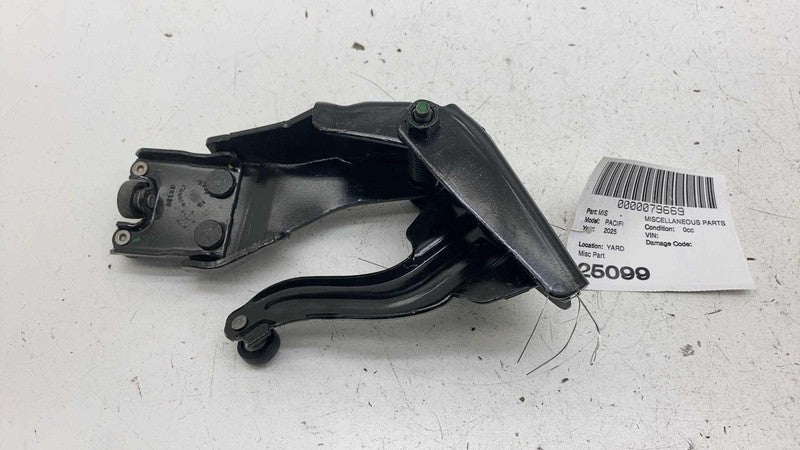 ⭕ 17-25 Chrysler Pacifica Rear Driver Side Sliding Door Upper Roller Hinge Left