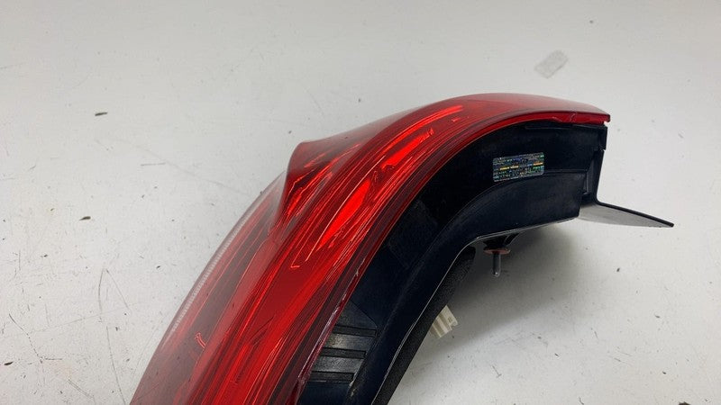 ⭕ 14-16 Mercedes-Benz E350 Rear Right Tail Lamp Outer Taillight RH A21