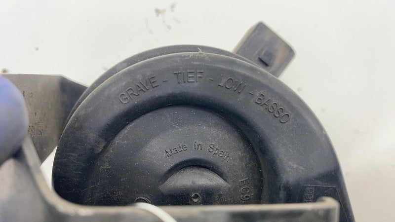 2011-2012 Porsche Cayenne PAIR Low & High Pitch Note Tone Horn Signal