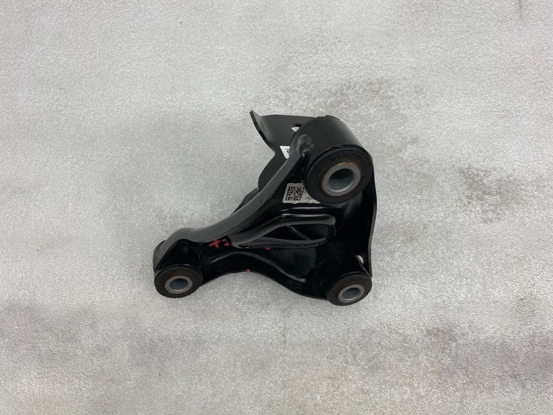 111023300C ⭕ 2017-2023 Tesla Model 3 M3 Front Left Side Drive Unit Motor Mount 1110233-00-C