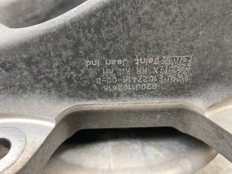 102741600D 2016-2020 Tesla Model X Rear Right Suspension Spindle Knuckle w/ Hub & Shield RH