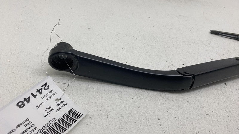 2022 2022 2024 Kia EV6 Front Passenger Side Windshield Wiper Arm & Blade Right
