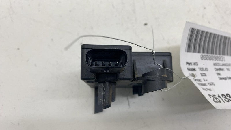 ⭕ 17-23 Tesla Model 3 Rear Bumper BCM Computer Body Control Module 109