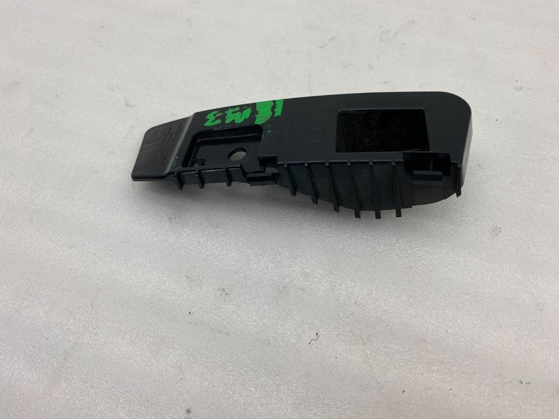 1083993 00 D ⭕ 2017-2023 Model 3 Rear Under Taillamp Bumper Mount Bracket Right 1083993-00-D