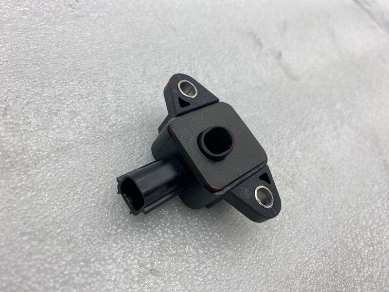 100527500A ⭕2012-2019 Tesla Model S MS Front Door Pressure Crash Impact Sensor 1005275-00-A