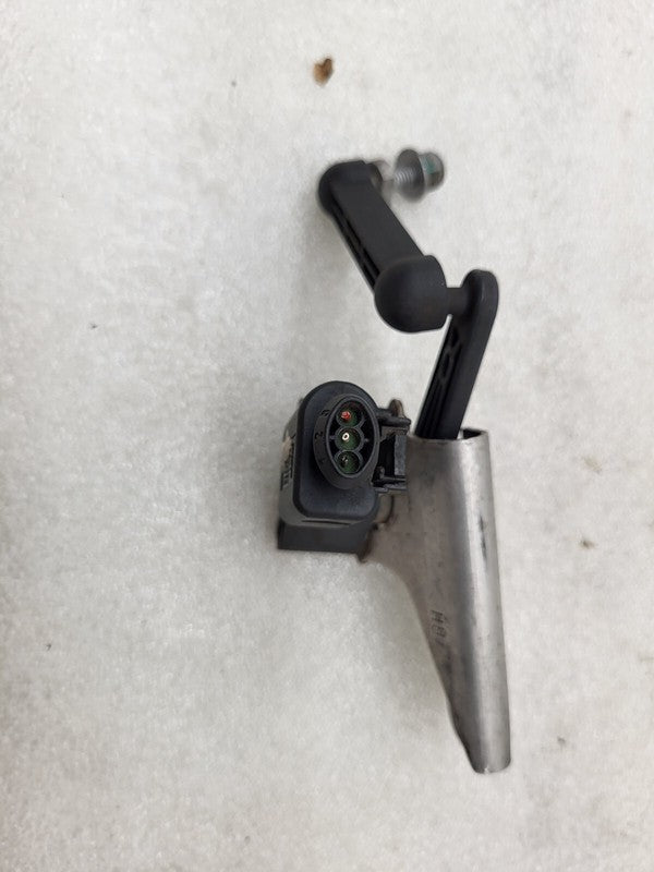 ⭕ 2016-2020 Tesla Model X Rear Right Air Suspension Ride Height Sensor & Bracket