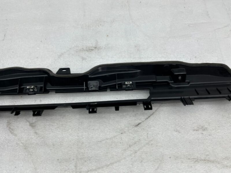 110057400G 17-22 Model 3 Dash Instrument Panel Windshield Deflector Finisher 1100574-00-G