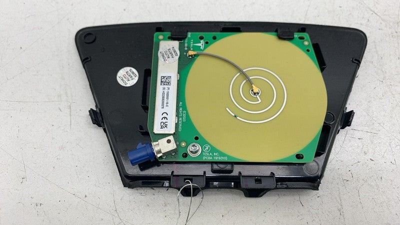 ⭕ 2025-2026 Model Y GPS Navigation Antenna Module GNSS Unit & Cover 19