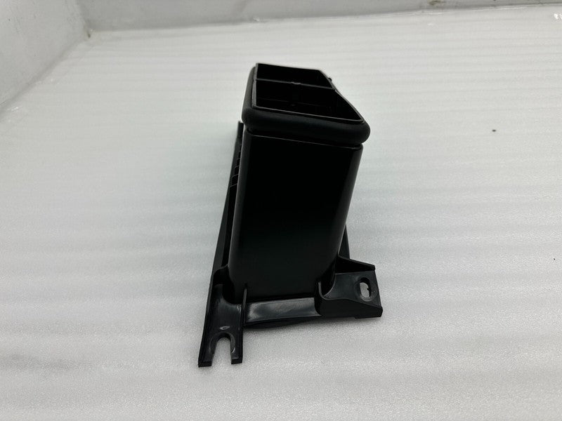 104621100E 2016-2020 Tesla Model S X Air Conditioning HVAC Intake Duct Adapter Housing Assy