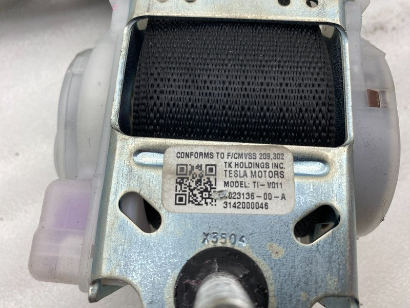 102313600A ⭕ 12-15 Model S Rear Driver Side 2nd Row Seat Belt & Retractor Left 1023136-00-A