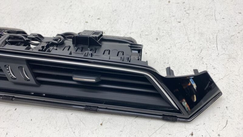 4KL820951 ⭕ 19-23 Audi E-Tron Quattro Dash Dashboard Center A/C Air Vent Grille 4KL820951