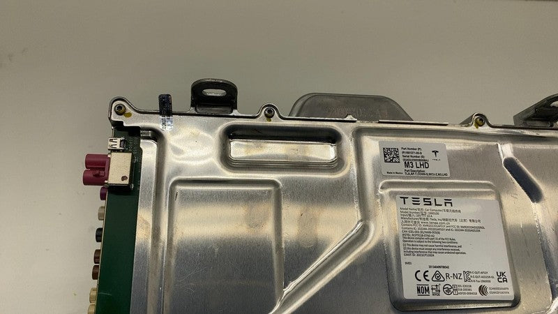168127100G 2017-2023 Tesla Model 3 MCU Media Control Unit Service Car Computer Module Assy