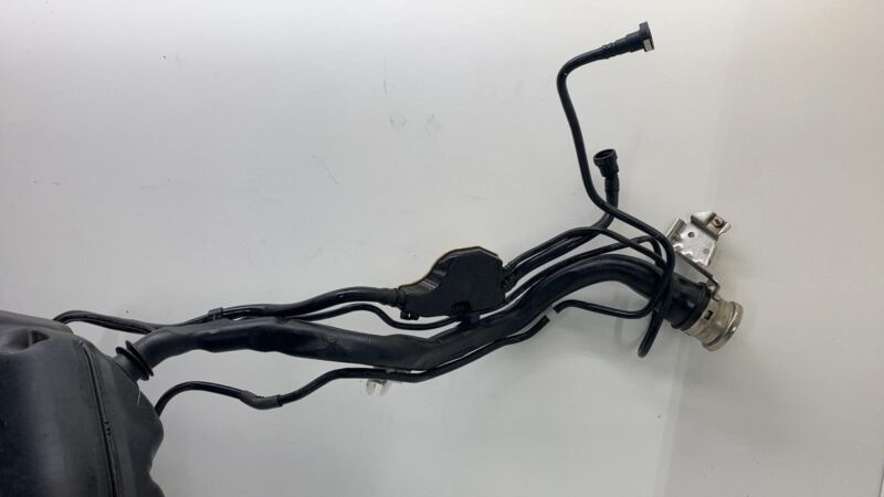 ⭕ 2018-2022 Mercedes C-Class C300 W205 Gas Fuel Tank Reservoir Assembly OEM