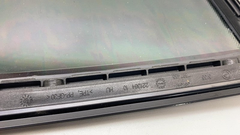 ⭕ 2021 BMW 530e G30 Rear Driver Side Quarter Panel Window Glass Left 7