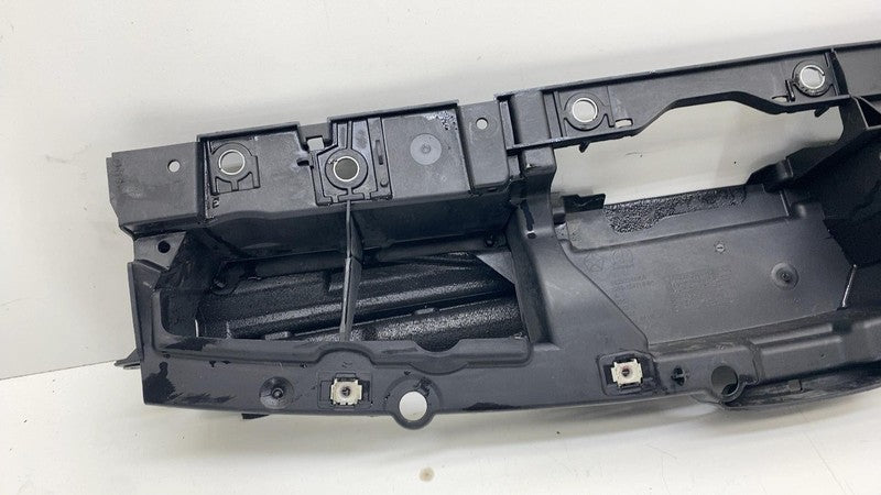 ⭕ 17-24 Chrysler Pacifica Radiator Core Support Bracket Upper Closure