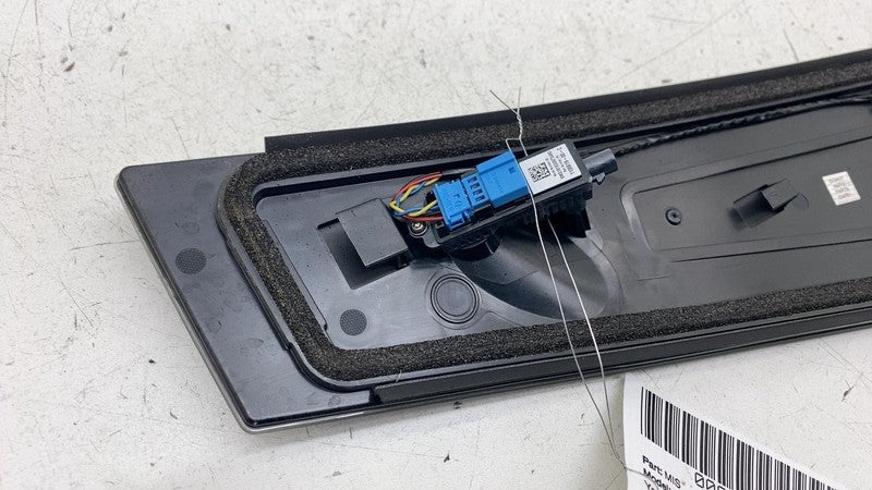 1100441-00-C ⭕17-23 Model 3 Right B-Pillar Applique Glass Trim Molding w/ Camera 1100441-00-C