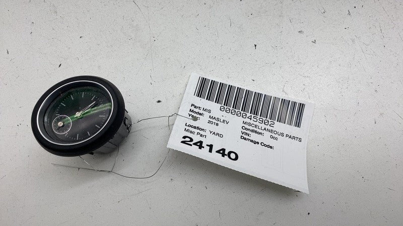 ⭕ 2017-2020 Maserati Levante Dash Instrument Panel Center Analog Clock