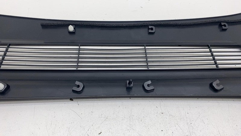 161981298B ⭕ 20-24 Tesla Model Y Rear Section Underhood HEPA Apron Cover Trim 1619812-98-B