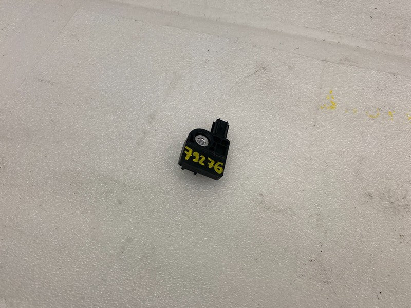 100527400B ⭕12-20 Model S Front Left or Right Acceleration Crash Impact Sensor 1005274-00-B