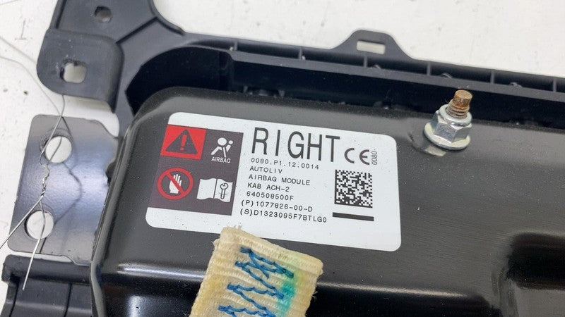 107782600D ⭕ 2017-2023 Tesla Model 3 Right Lower Knee Safety Airbag Module RH 1077826-00-D
