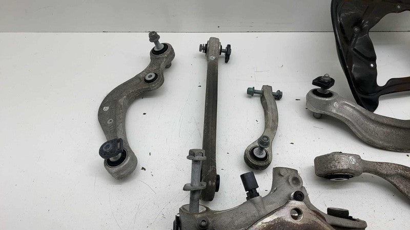 ⭕2019-2023 Audi e-Tron Rear Driver Side Spindle Knuckle w/ Control Arm