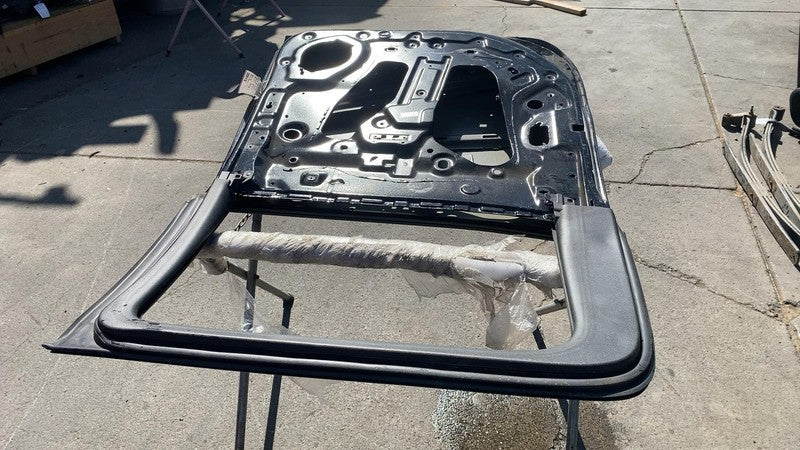 ⭕ 2014-2018 Silverado 1500 Rear Driver Side Door Shell Panel Left LH Black U8555