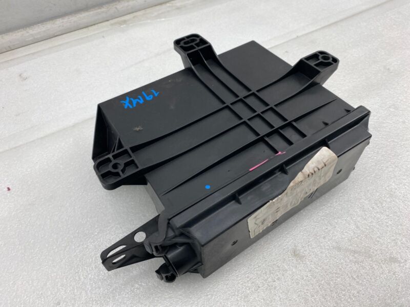 2016 2017 2018 2019 2020 Tesla Model X MX Front Body Control Module Computer BCM