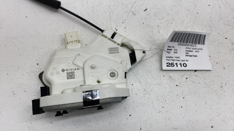 C200628532 ⭕ 2025 Rivian R1S Front Passenger Side Door Lock Latch Actuator Right C200628532