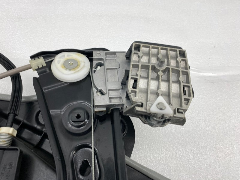 ⭕ 20-24 Tesla Model Y Rear Passenger Right Window Regulator & Motor 14